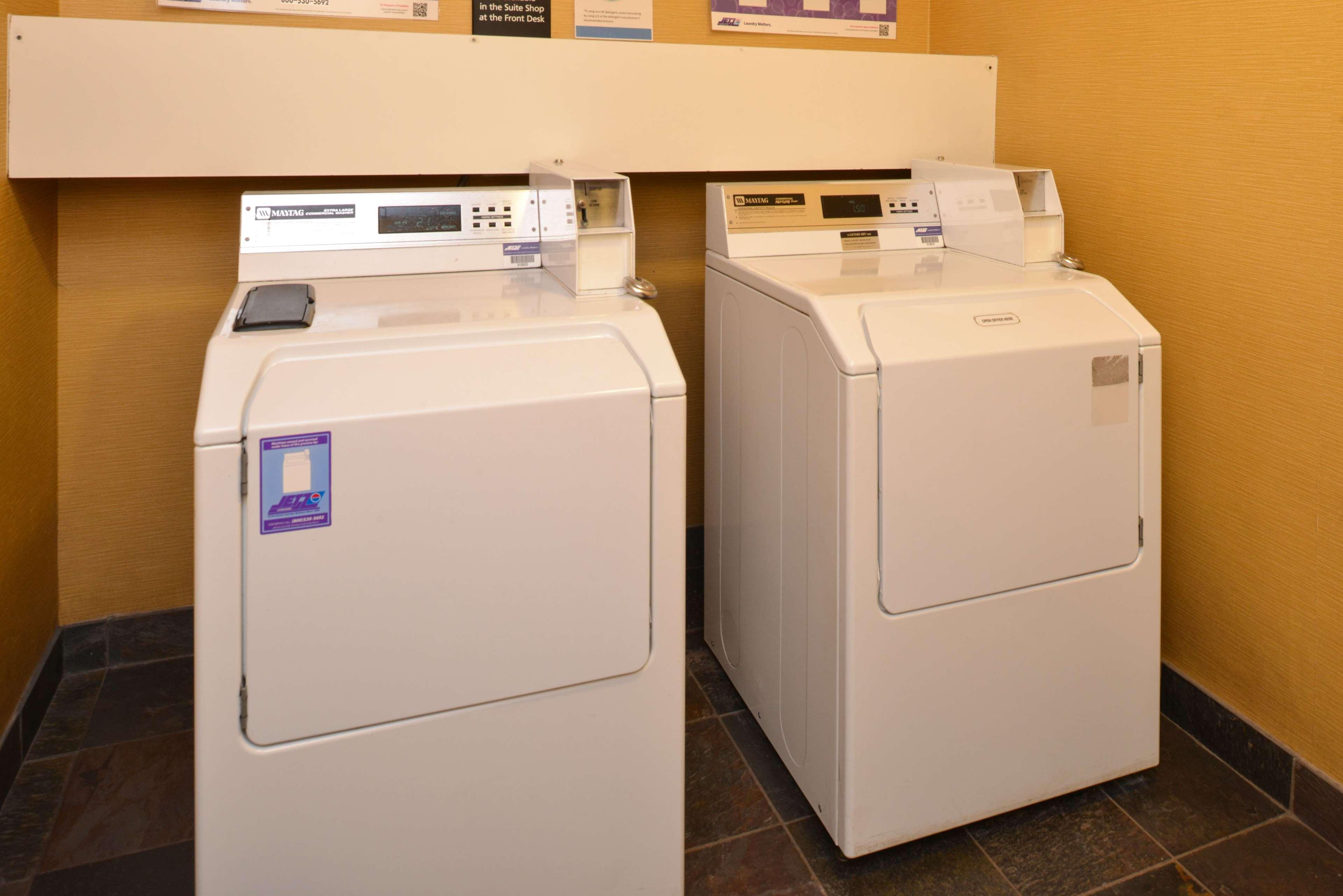 Hampton Inn & Suites Pueblo-Southgate Zewnętrze zdjęcie