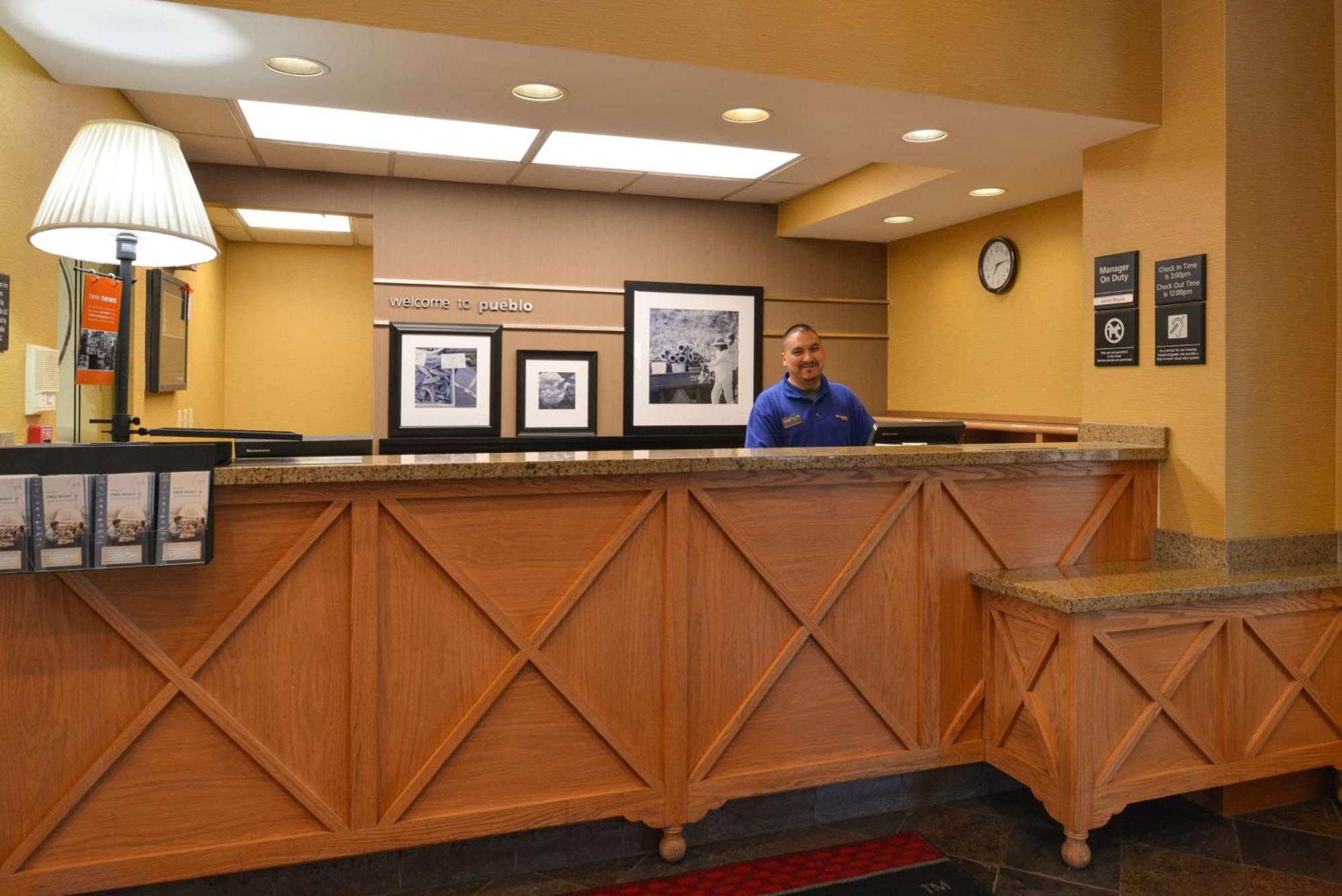 Hampton Inn & Suites Pueblo-Southgate Zewnętrze zdjęcie
